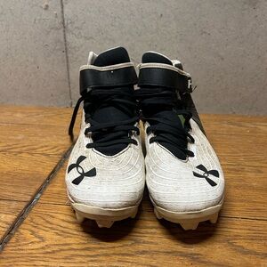 Under Armour Cleats Black and White size 11 men’s